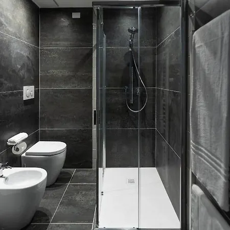 דירה La Casa Del Vescovo אימולה